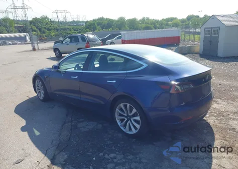 2018 Tesla Model 3 Long Range/Performance из США, поврежденный, VIN 5YJ3E1EB7JF117561